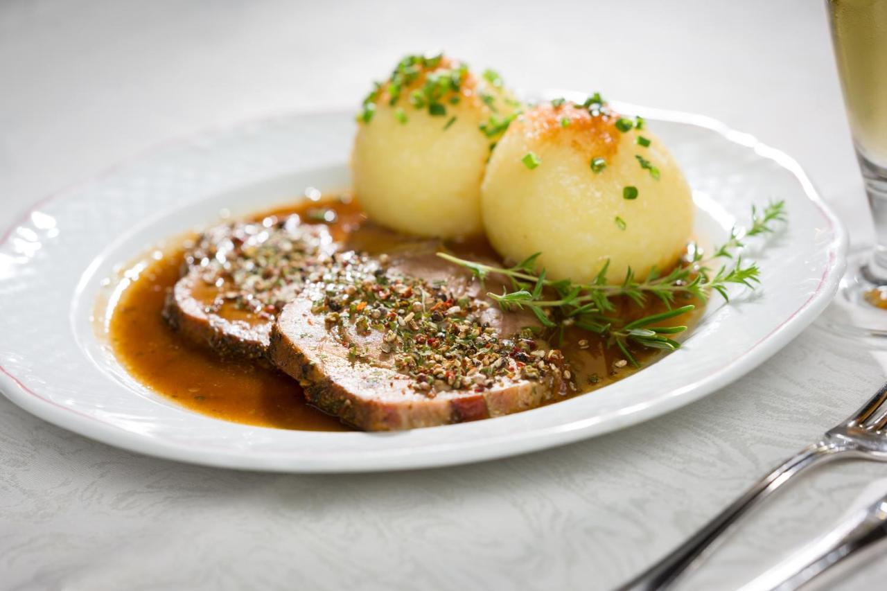 Spundloch- Das Hotel & Weinrestaurant ไฟท์ชืนไฮม์ ภายนอก รูปภาพ